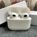 Load image into Gallery viewer, AirPods 3, brand new and in perfect condition.